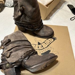 New Freebird by Steven Booties